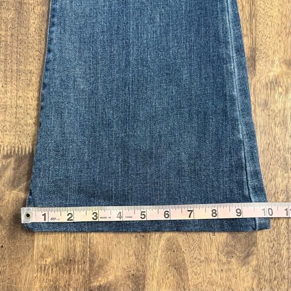 Judy Blue Mid Rise Botton Fly Trouser Flare Denim Jeans Distressed Size 9/29 - Picture 7 of 11